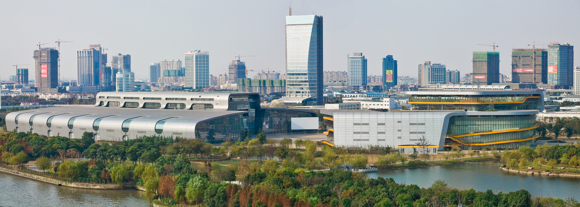 上海国际汽车城相关图片